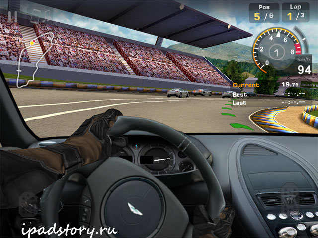 трибуны в игре GT Racing: Motor Academy Free+™, скриншот